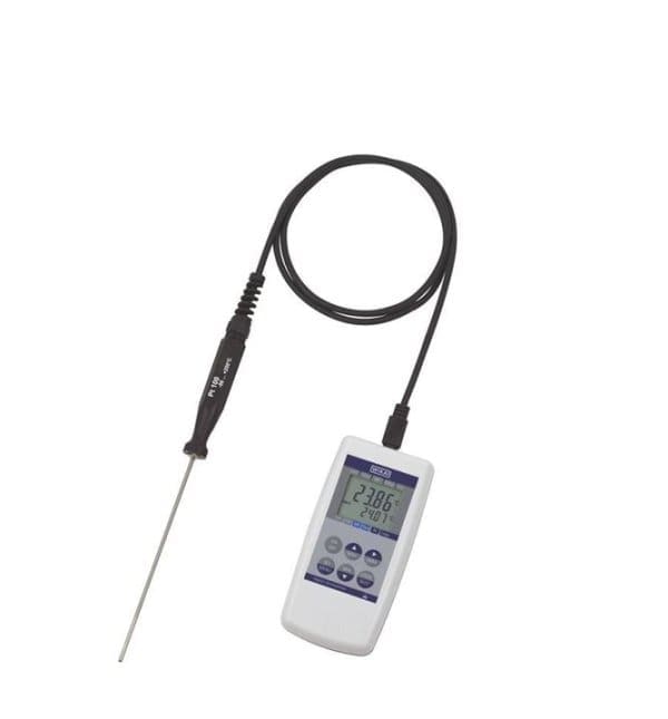 CTH6200 prenosni termometer je primeren za vse naloge natančnega merjenja temperature in navdušuje s preprostim upravljanjem.