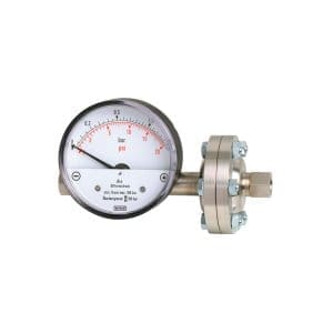 700.02 diferencialni manometer WIKA z magnetnim batom se uporablja pri merjenju tlaka plinskih in tekočih medijev.