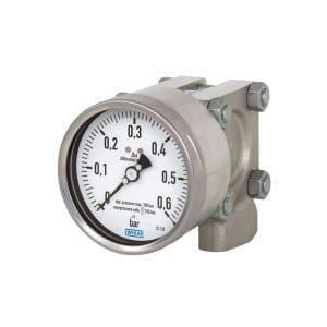 732.14 diferencialni industrijski manometer WIKA z visoko varnostjo pred obremenitvijo do 40, 100 ali 400 barov se uporablja pri merjenju razlike v tlaku plinskih in tekočih medijev.