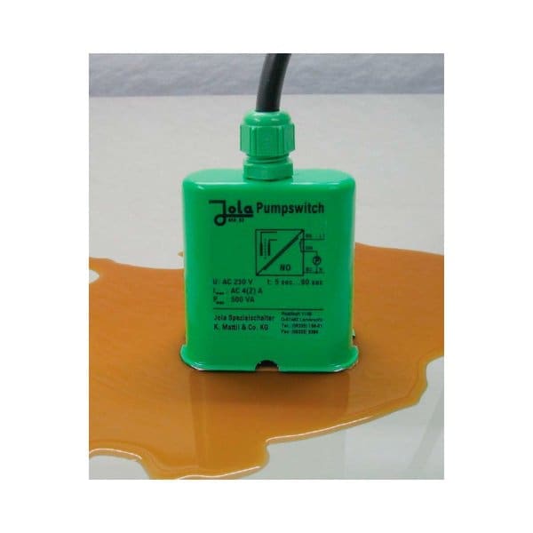 is a conductive pump switch with built-in electronics for evaluation and a power supply relay with delayed cut-off for direct switching of the straight suction pump.