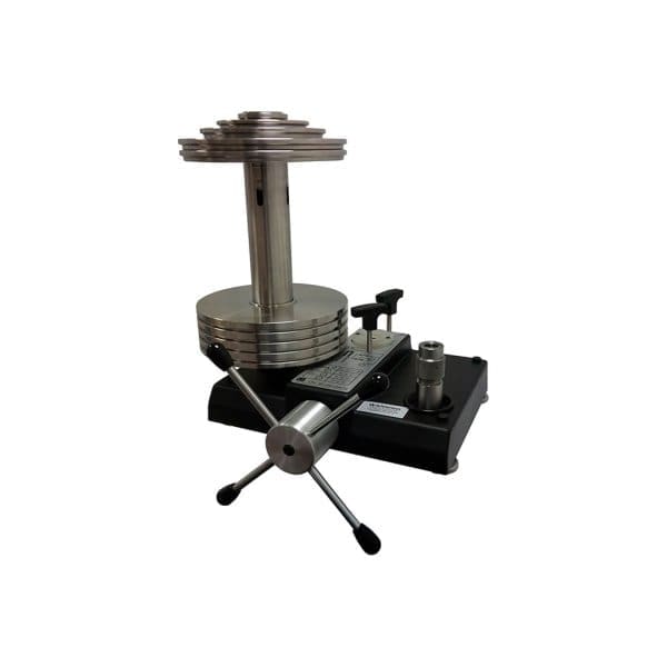 The CPB3800HP high pressure dead weight tester is designed for calibration laboratories for testing, regulating, calibrating pressure measuring instruments.