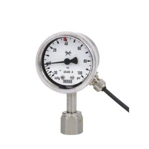 230.15-851 bourdonov manometer WIKA s preklopnimi kontakti se uporablja pri merjenju tlaka plinskih in tekočih medijev.