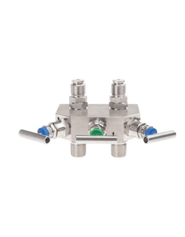 IV31 manifold with three valves for pressure compensation, separation and removal of differential pressure gauges.