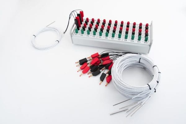The UT-ONE S012A is a precise and versatile 12-channel benchtop thermometer that allows the measurement of platinum resistance thermometers, thermistors and thermocouples.